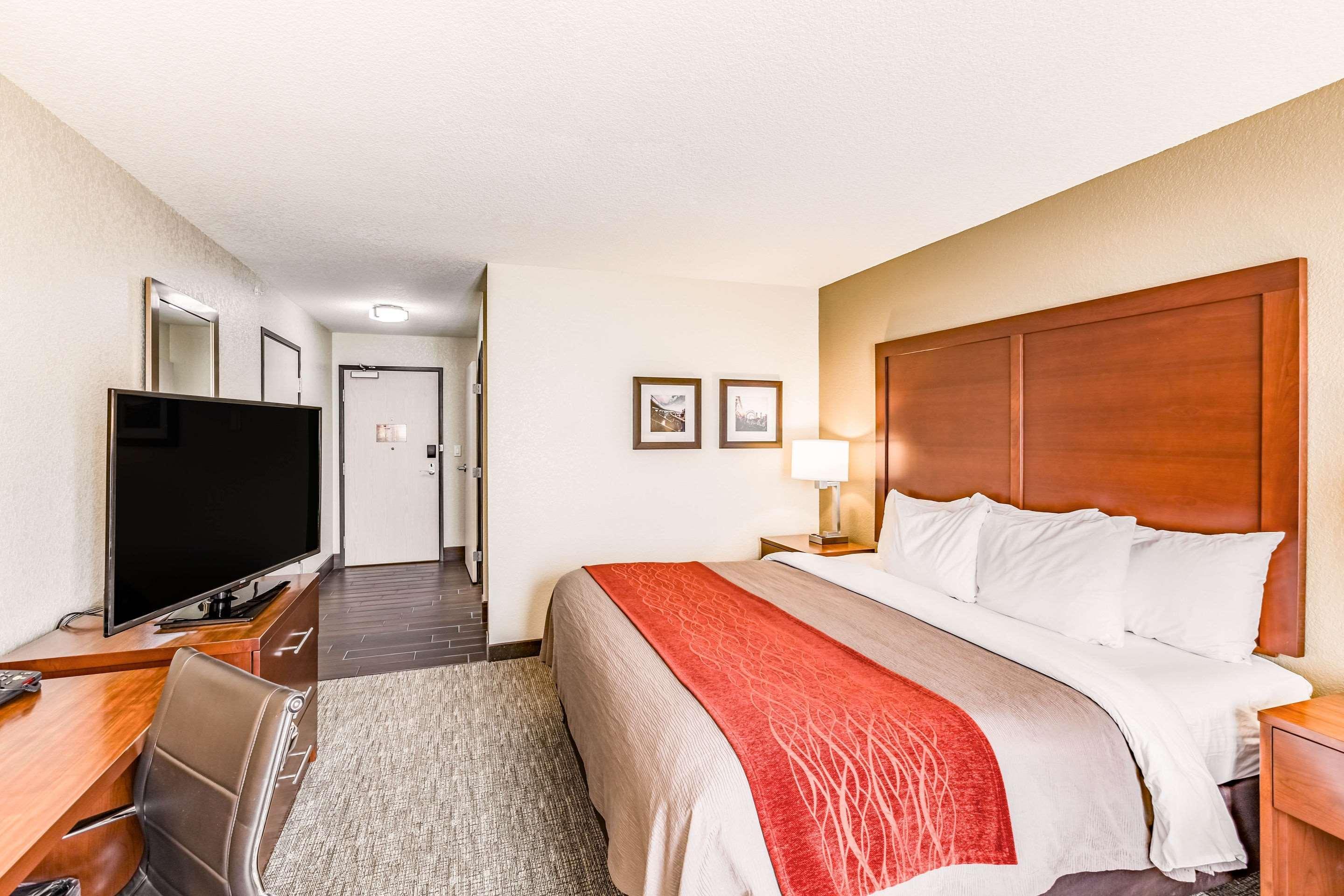Comfort Inn Altoona-Des Moines Bagian luar foto