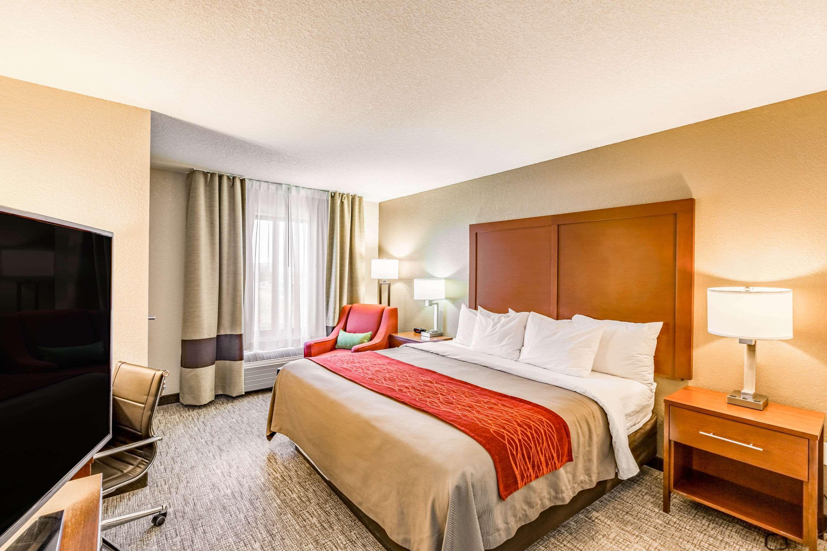 Comfort Inn Altoona-Des Moines Bagian luar foto